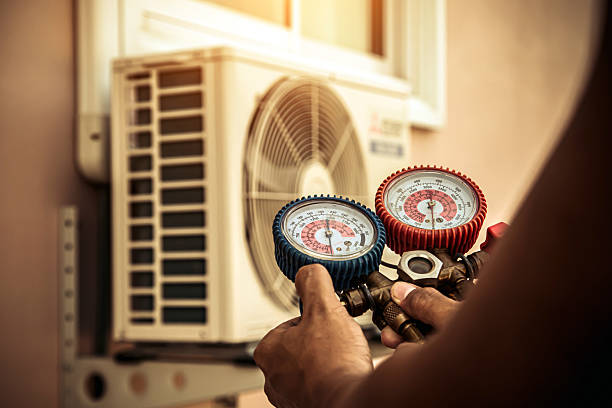 Professional Ductwork Repair technician working in Deweyville, UT